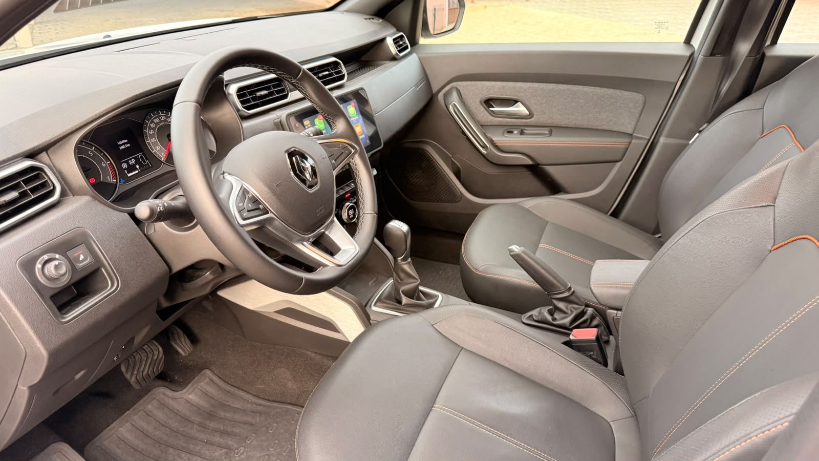 Renault Duster ICONIC 1.3 TURBO CVT 2027 - foto 10