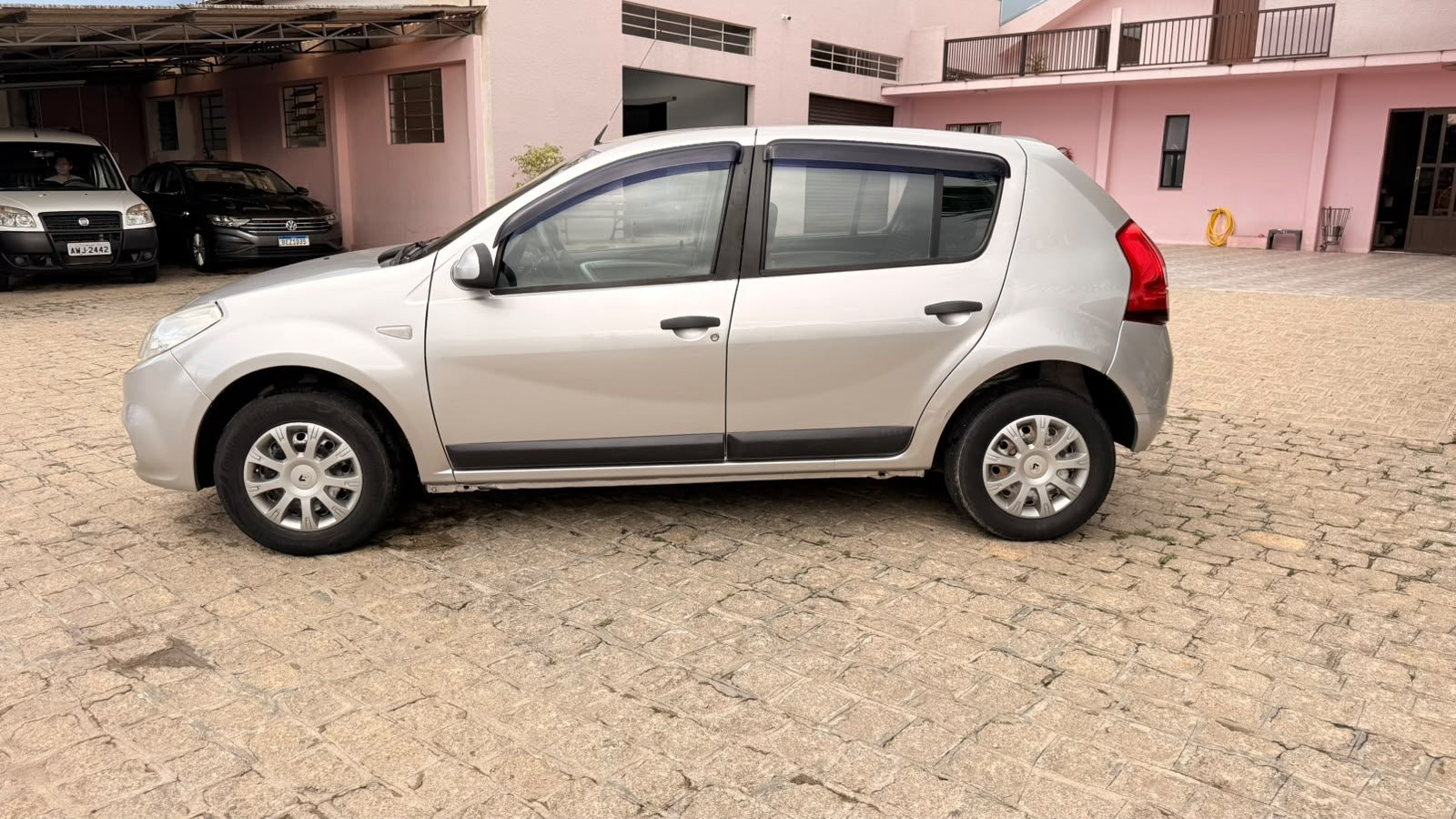 Renault Sandero EXPRESSION 1.0 - foto 6