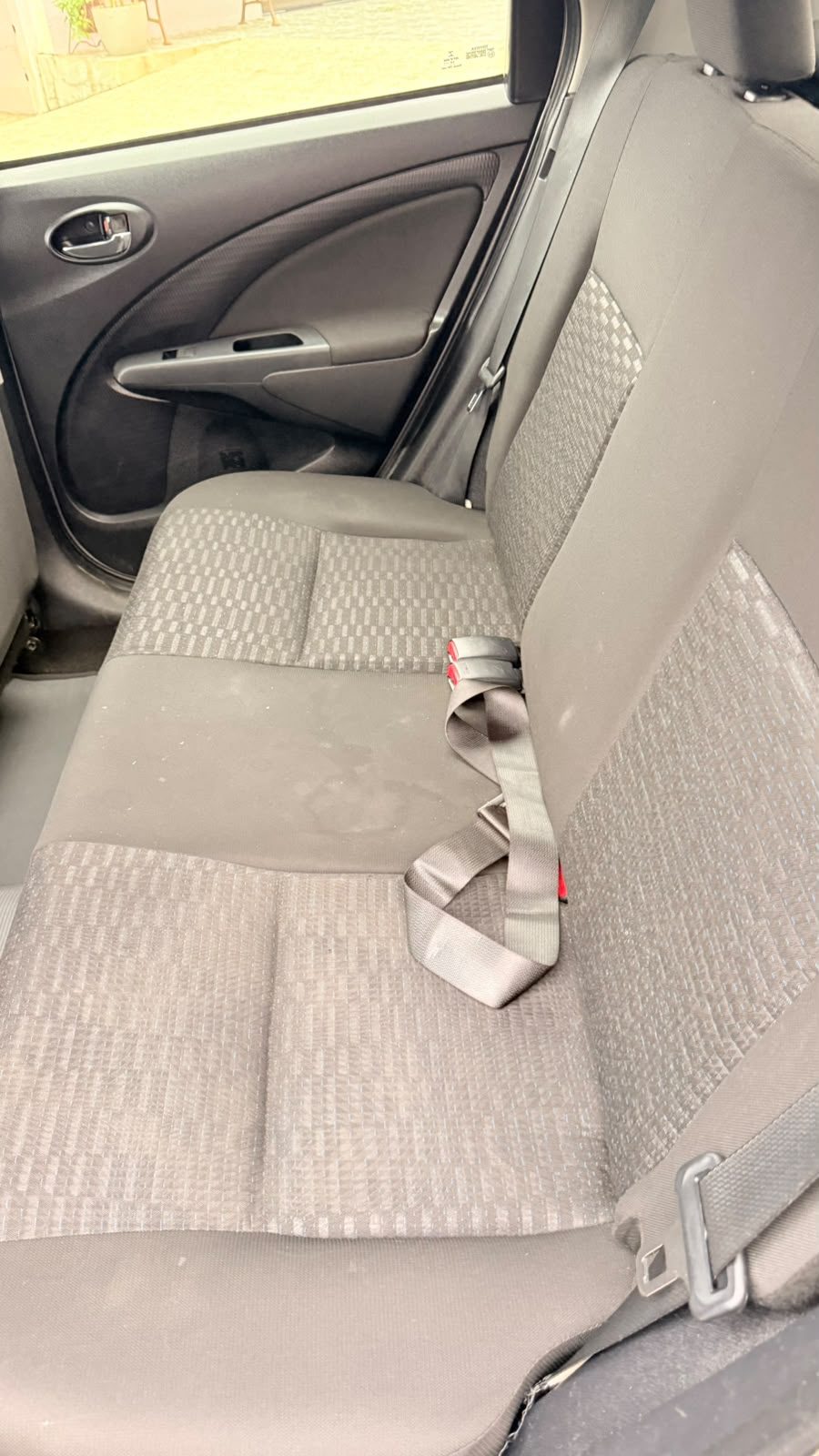 Toyota Etios X 1.3 16V HATCH - foto 9