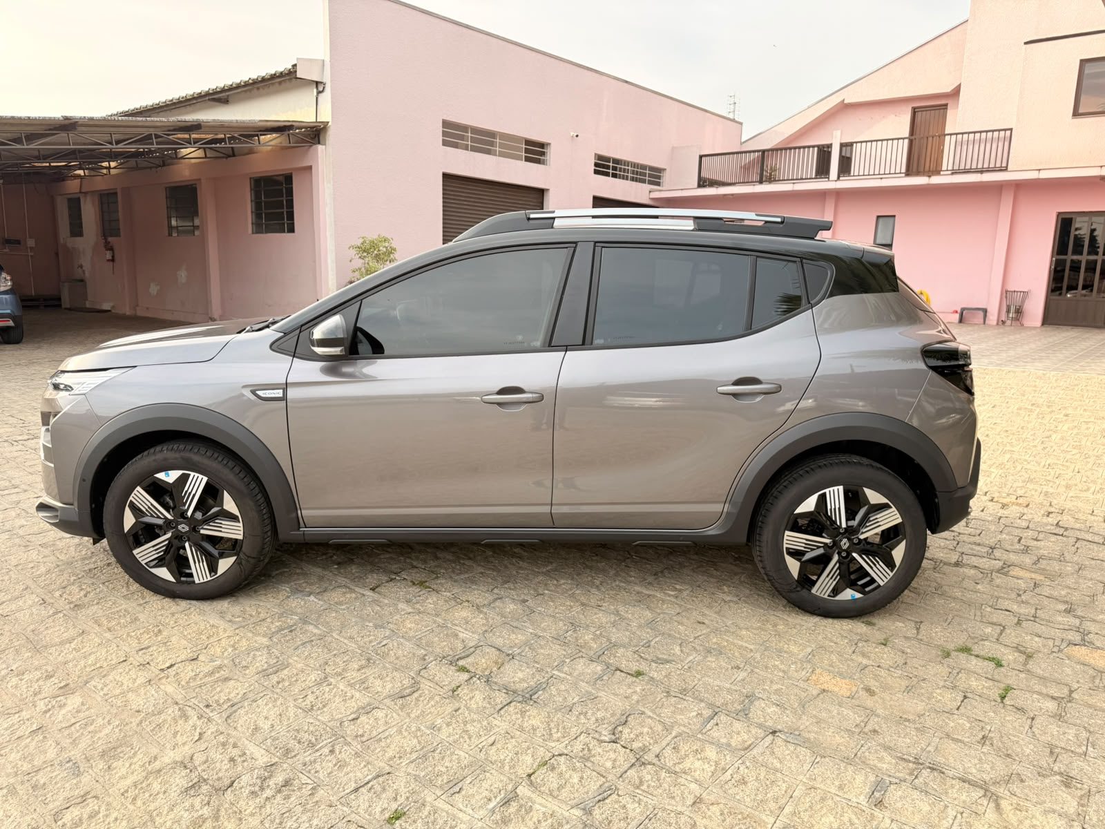 Renault Kardian ICONIC 1.0 TURBO 2026 - foto 13