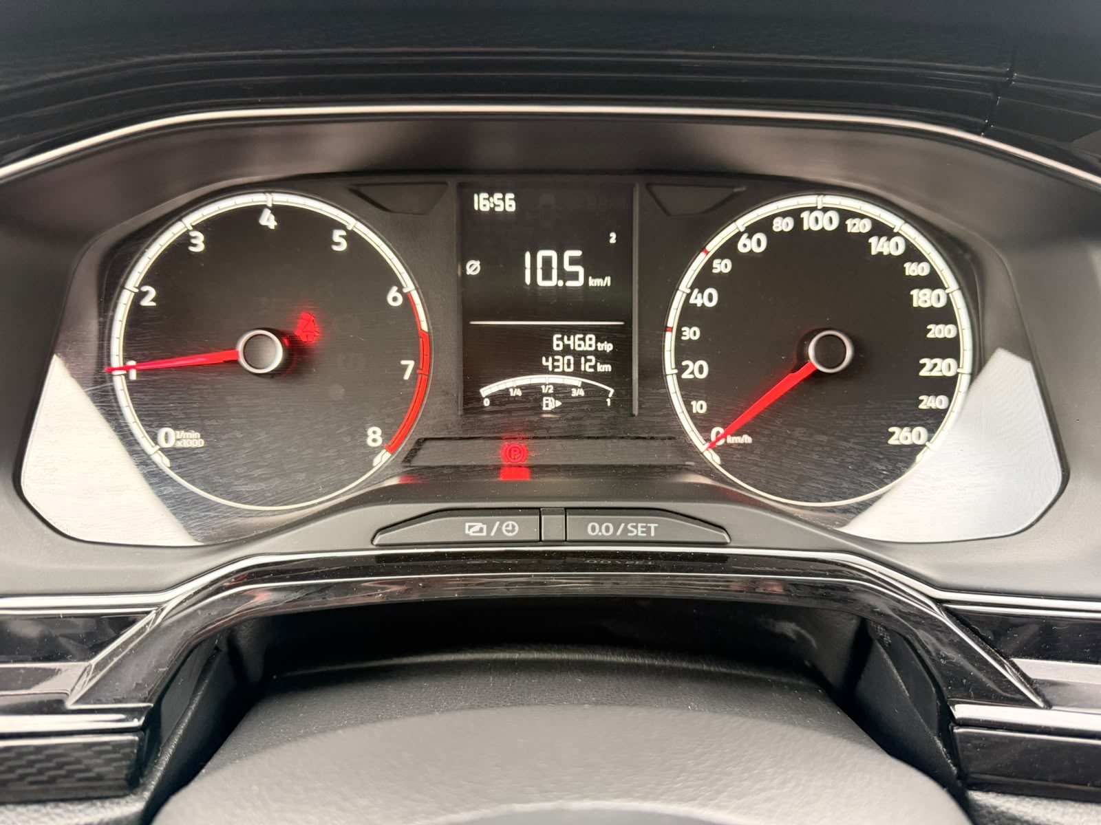 Volkswagen Polo TRACK 1.0 - foto 5
