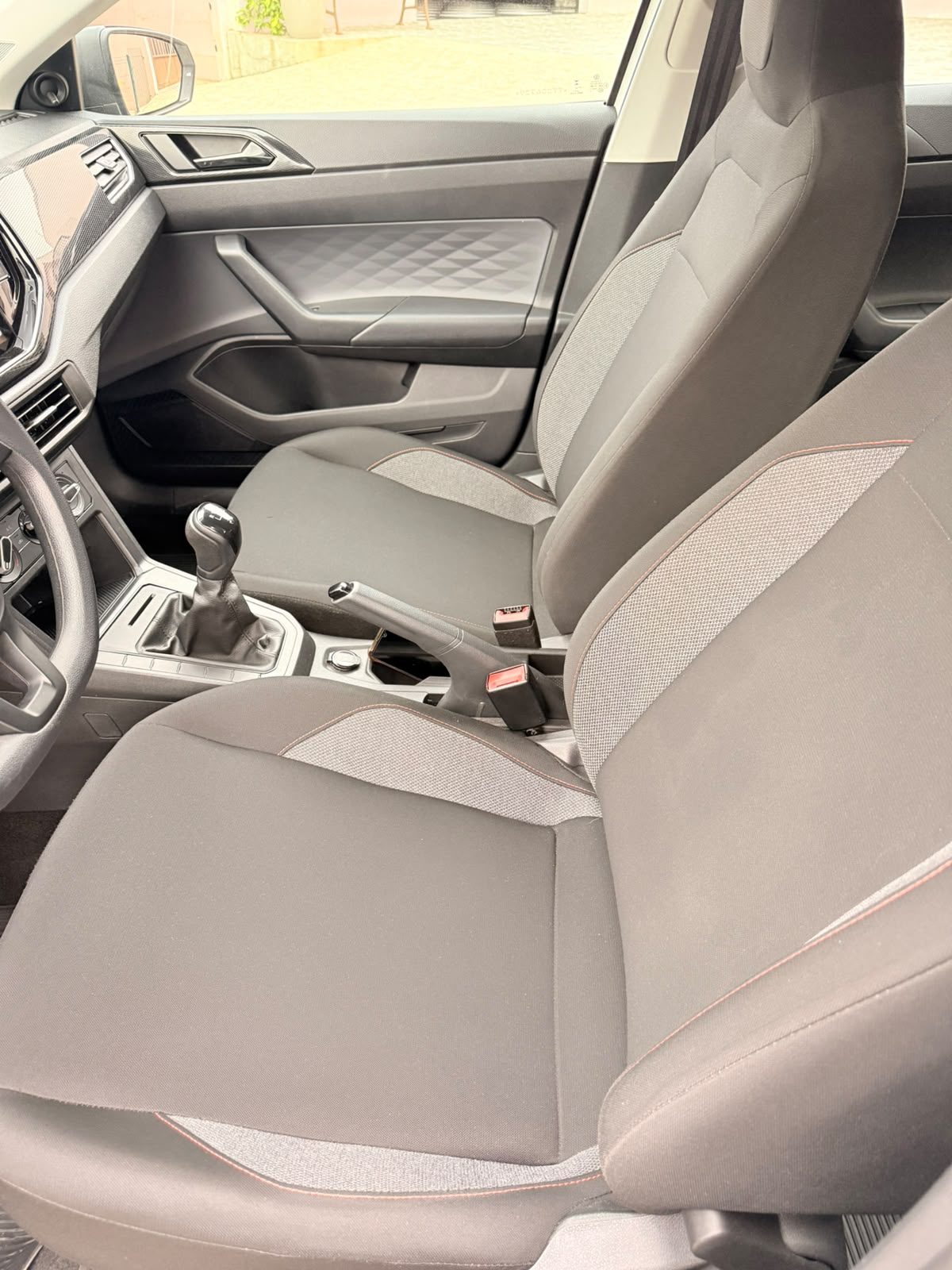 Volkswagen Polo TRACK 1.0 - foto 16