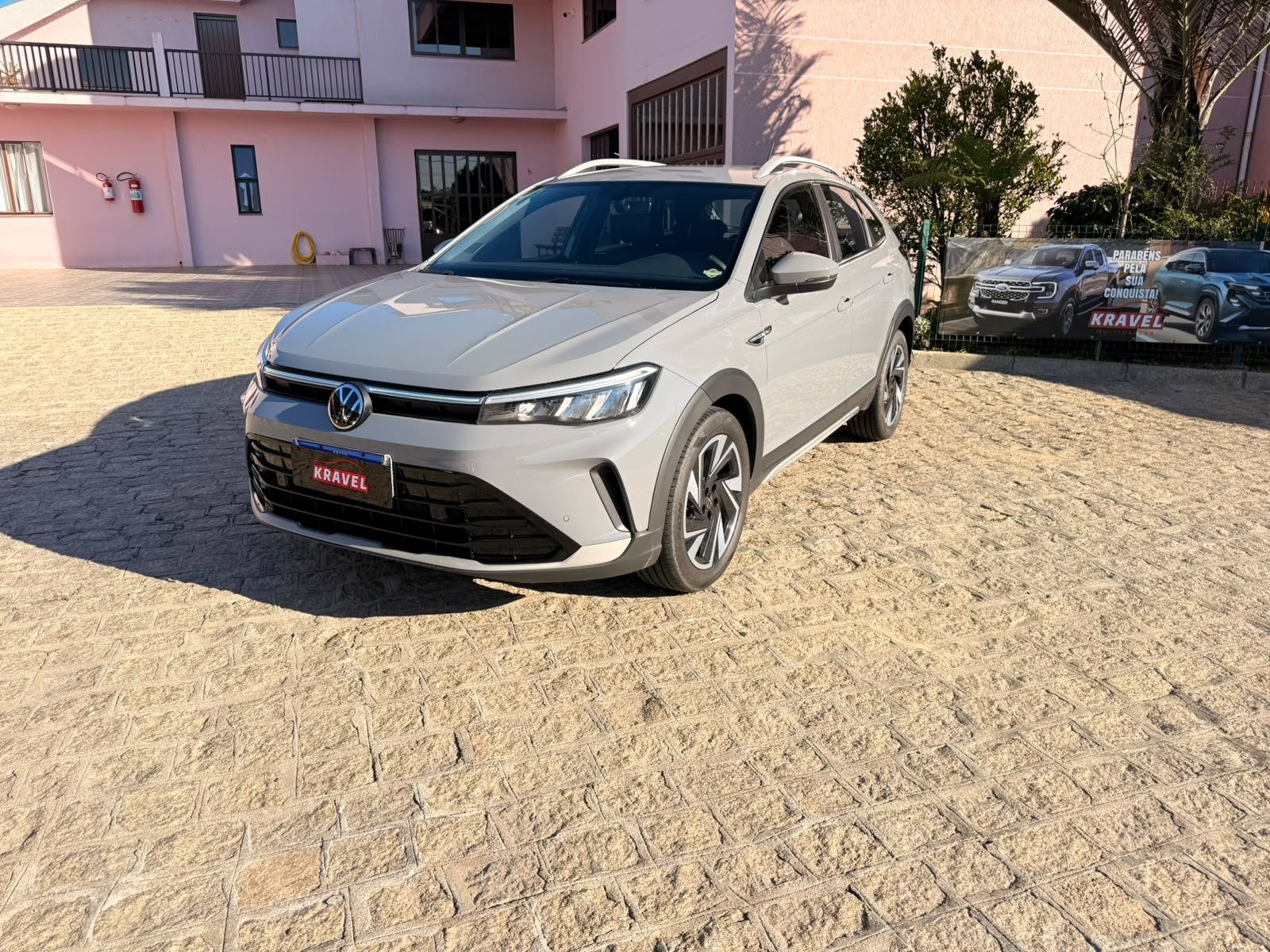 Volkswagen Nivus HIGHLINE 1.0 TSI AT - foto 1