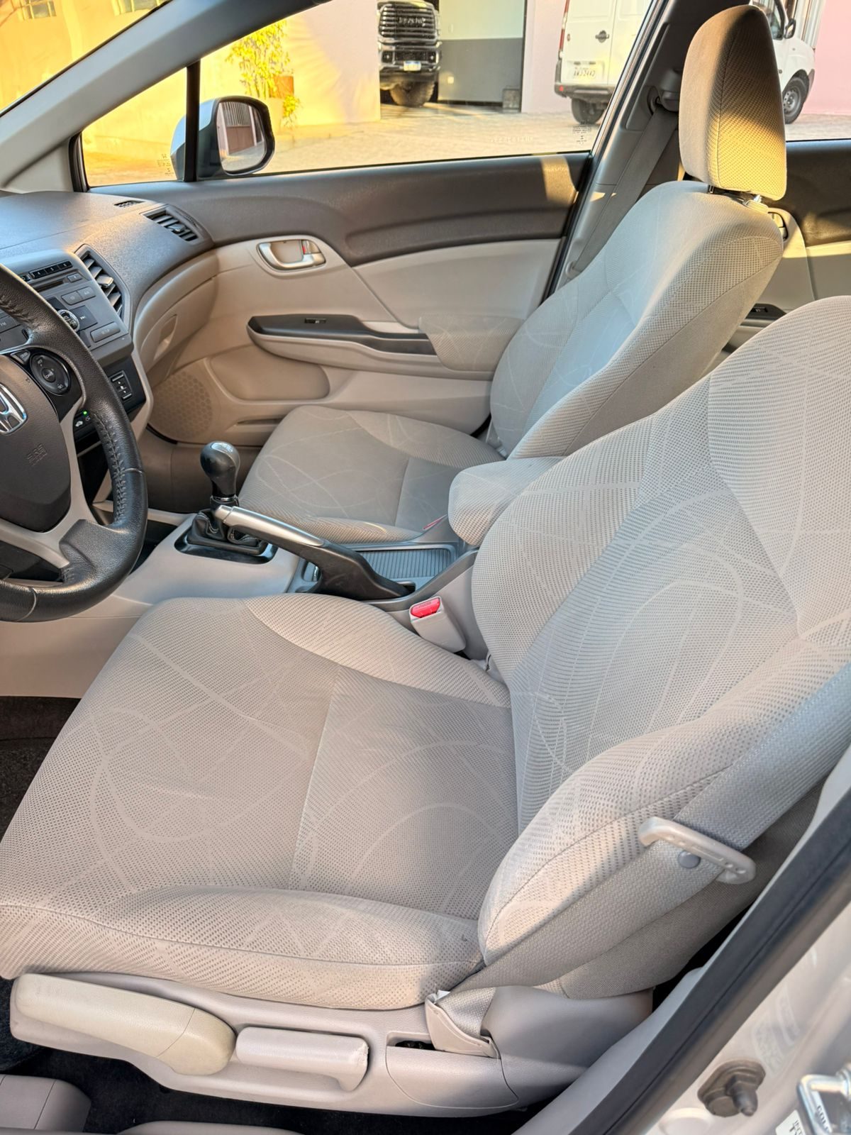 Honda Civic LXS 1.8 MT - foto 9