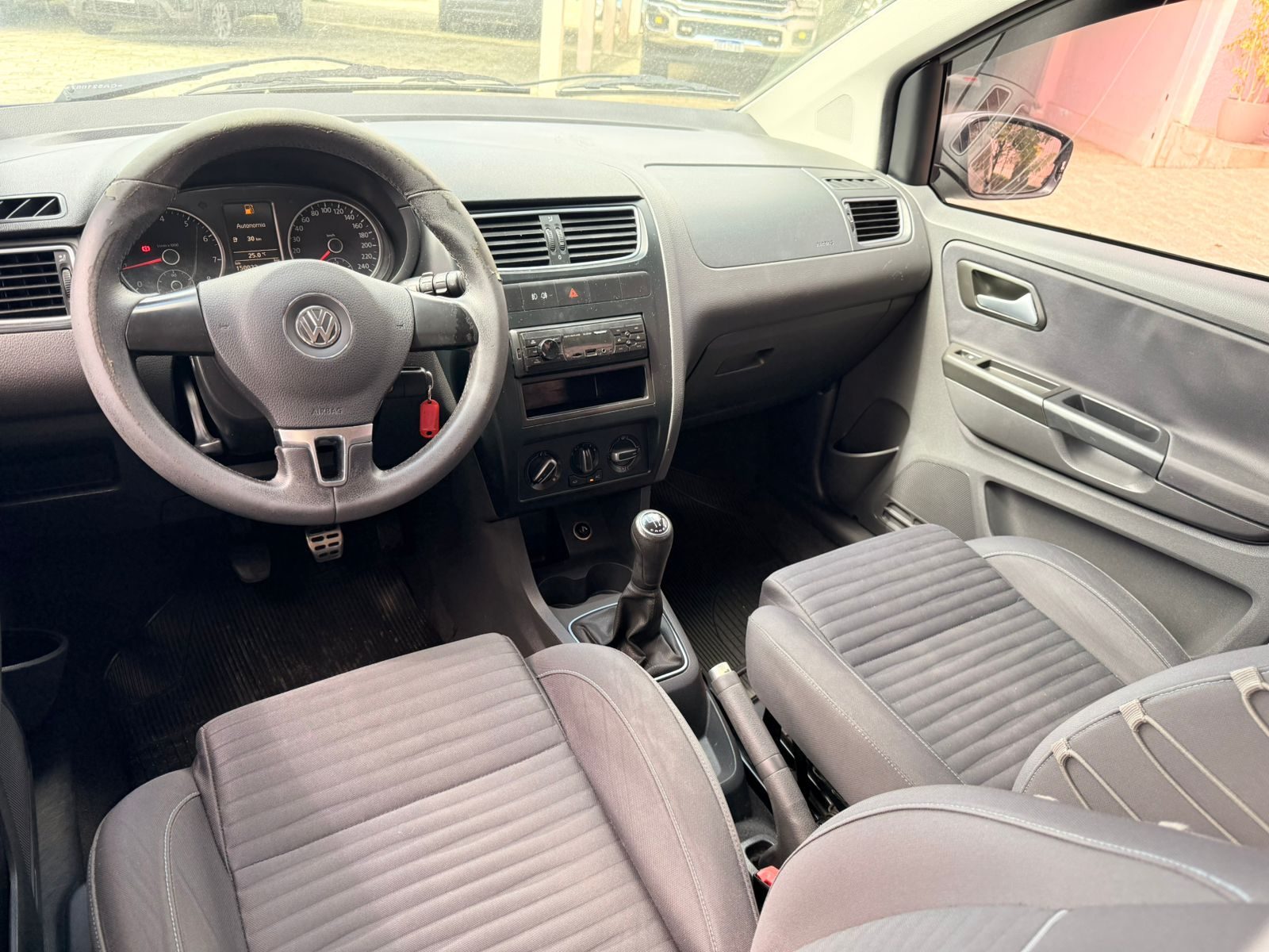 Volkswagen Spacefox SPACE CROSS 1.6 - foto 13
