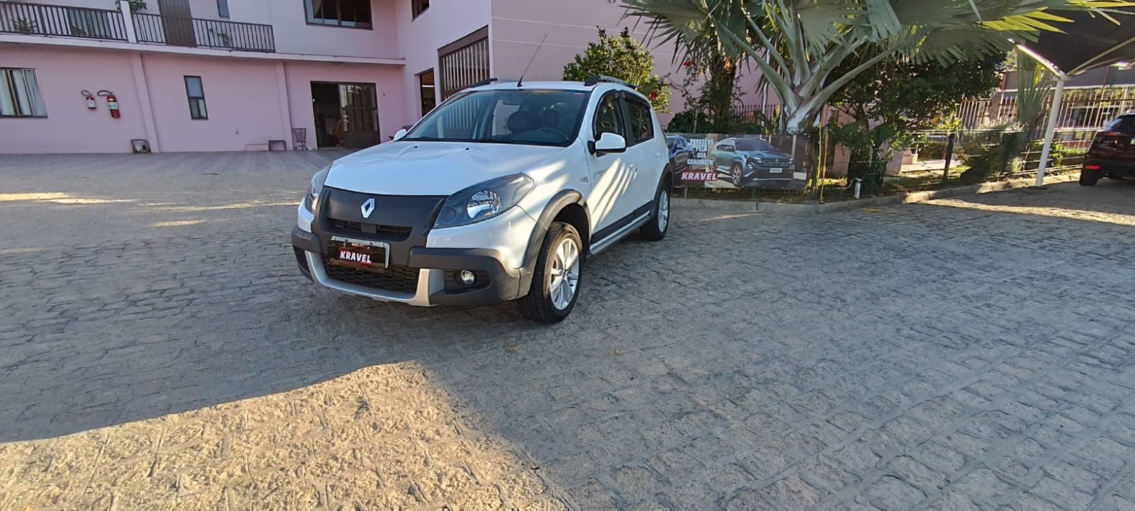 Renault Sandero STEPWAY 1.6 AT - foto 1