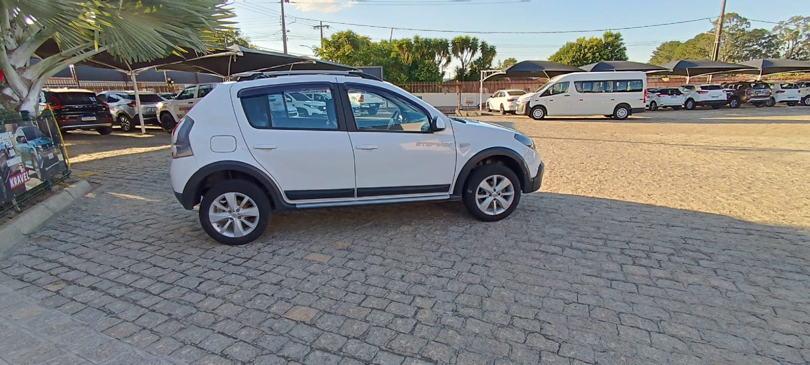 Renault Sandero STEPWAY 1.6 AT - foto 10