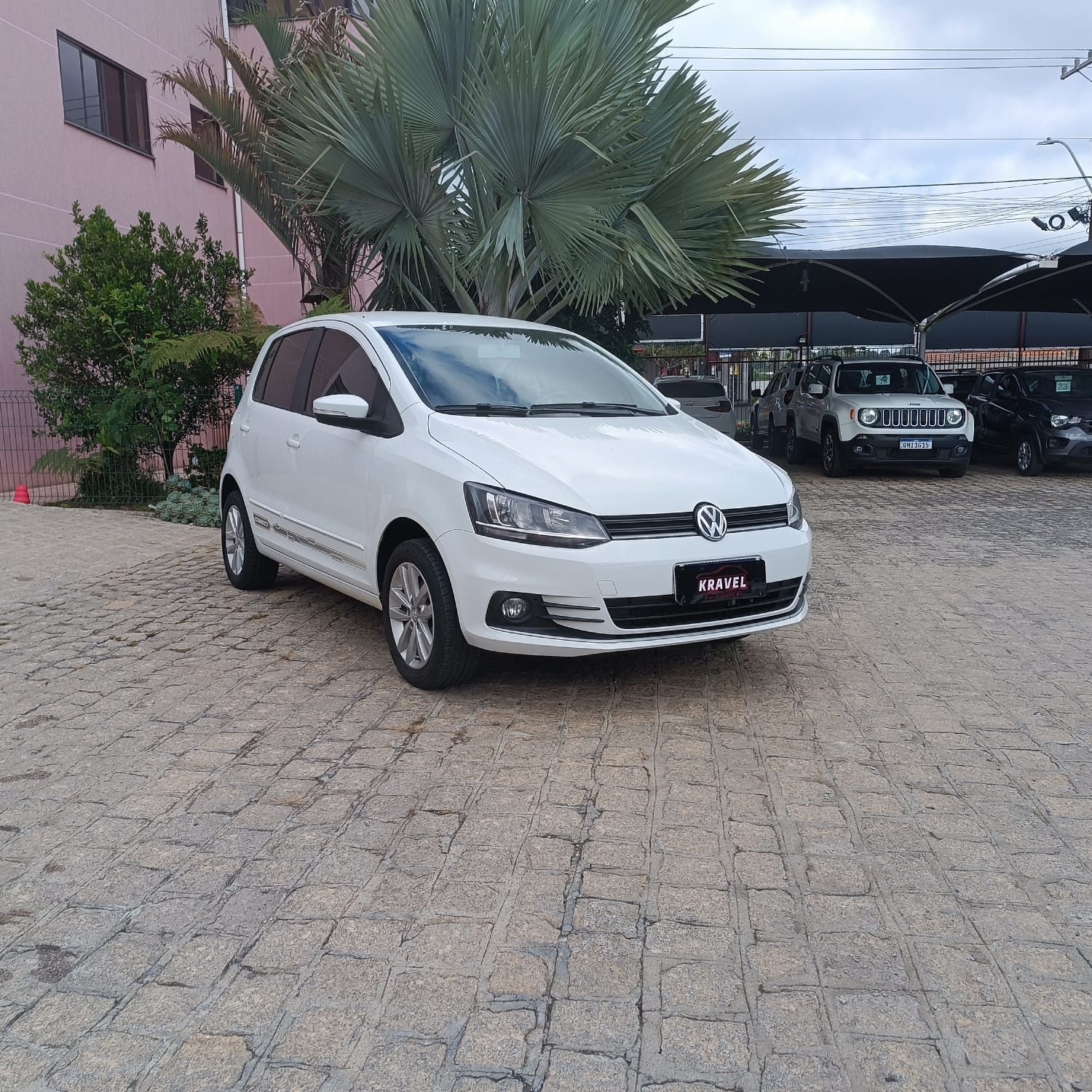 Volkswagen Fox CONNECT 1.6 MT - foto 2