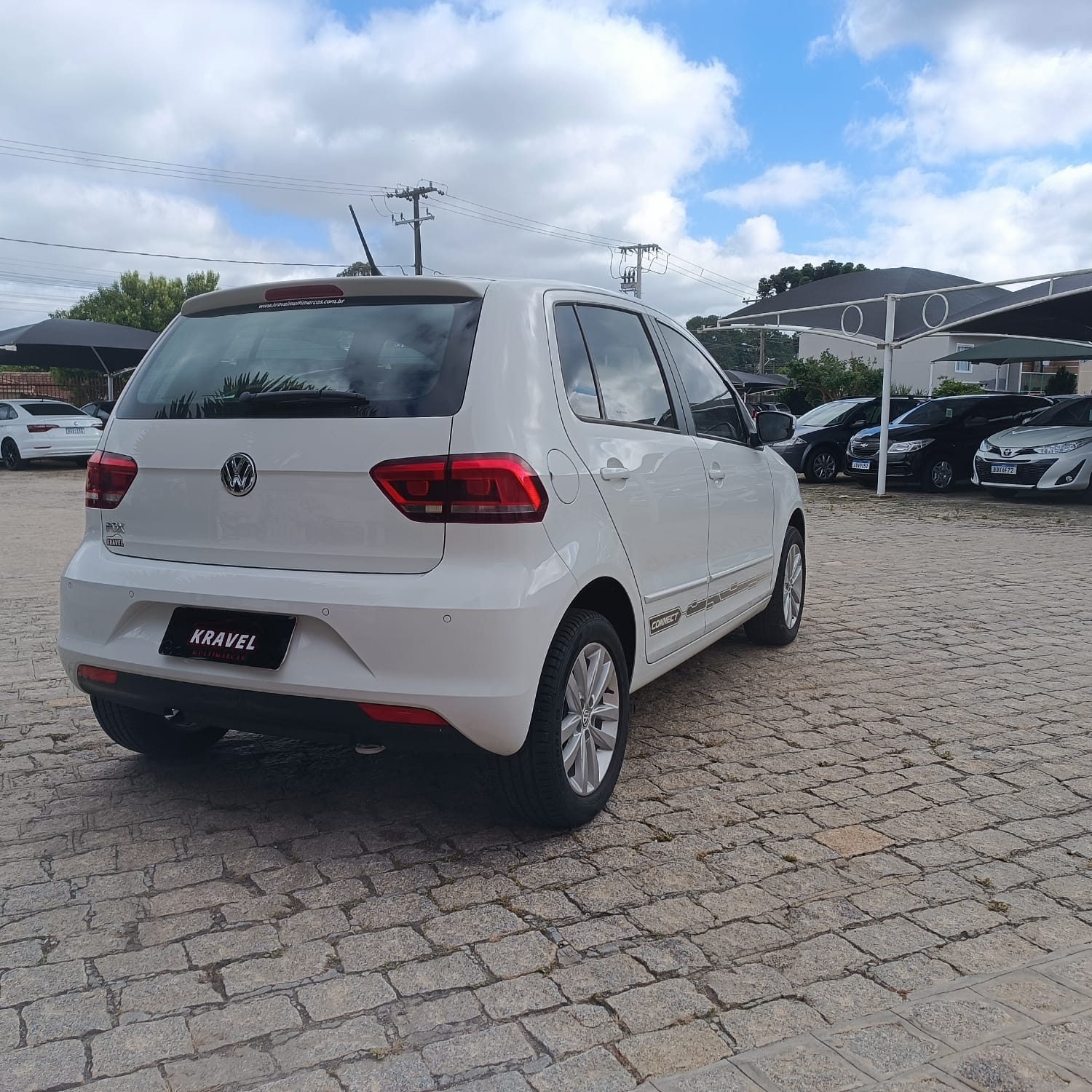 Volkswagen Fox CONNECT 1.6 MT - foto 14