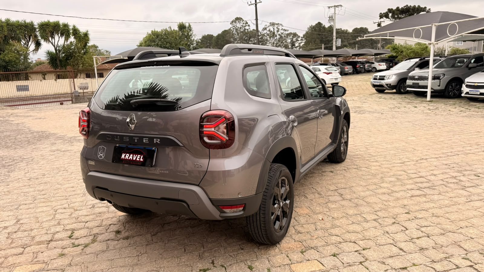 Renault Duster ICONIC PLUS 1.3 TURBO C/ KIT OUTSIDER - foto 3