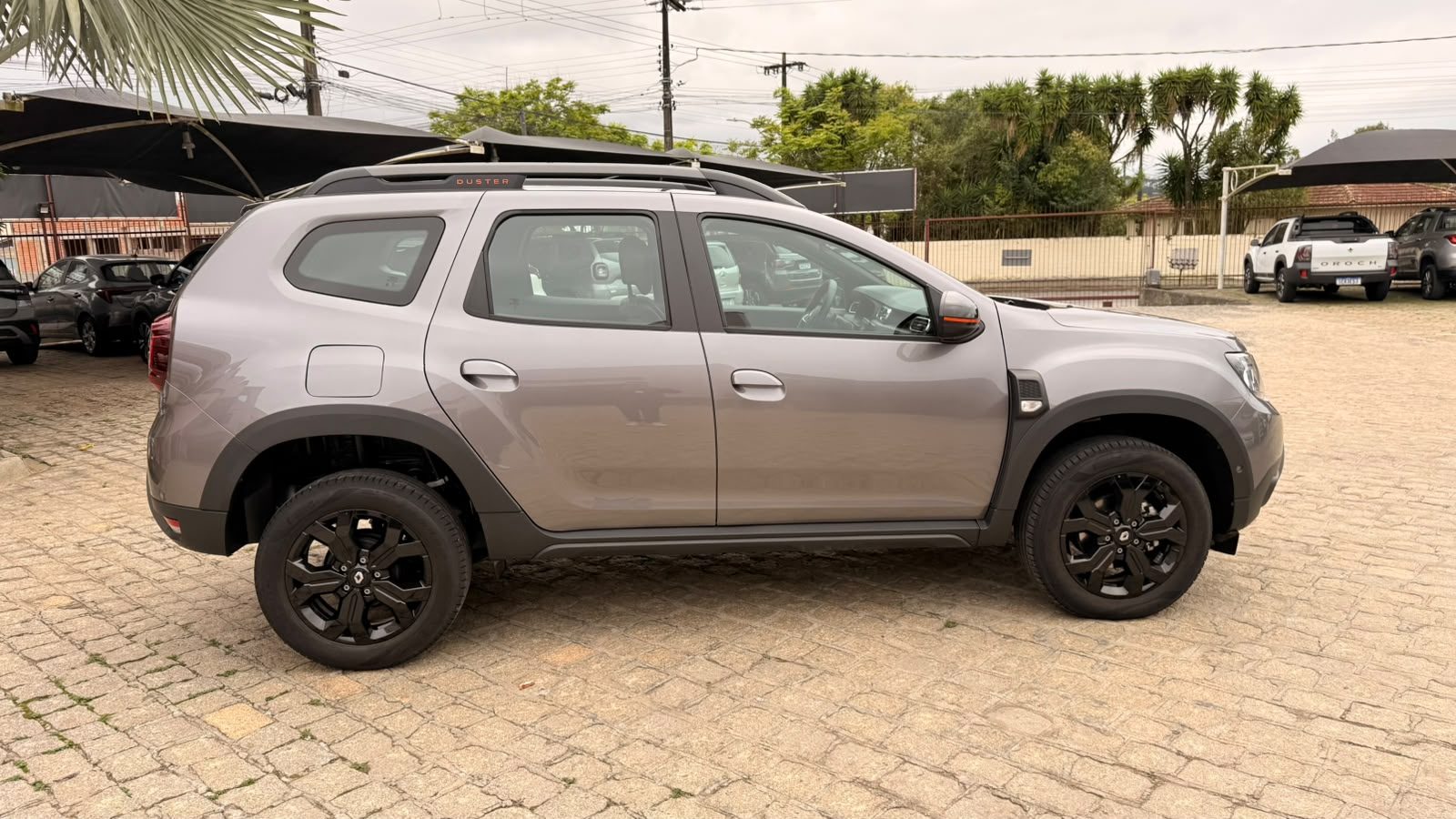 Renault Duster ICONIC PLUS 1.3 TURBO C/ KIT OUTSIDER - foto 9