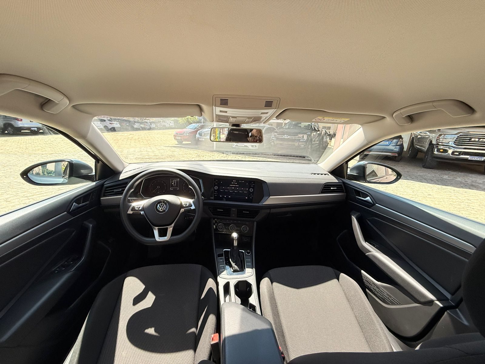 Volkswagen Jetta 1.4 TSI 250 - foto 17