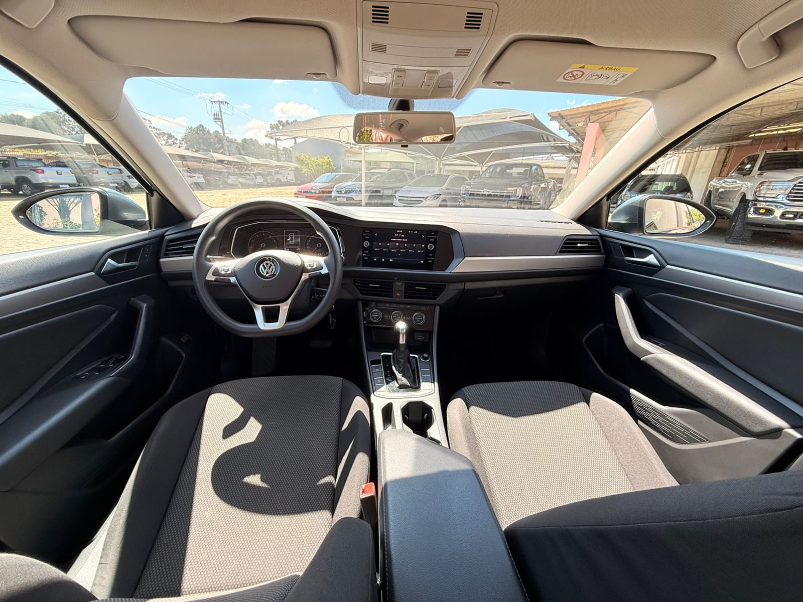 Volkswagen Jetta 1.4 TSI 250 - foto 18