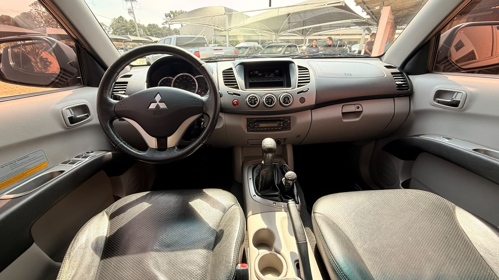 Mitsubishi L200 Triton 3.2 HPE MANUAL 4X4 - foto 3