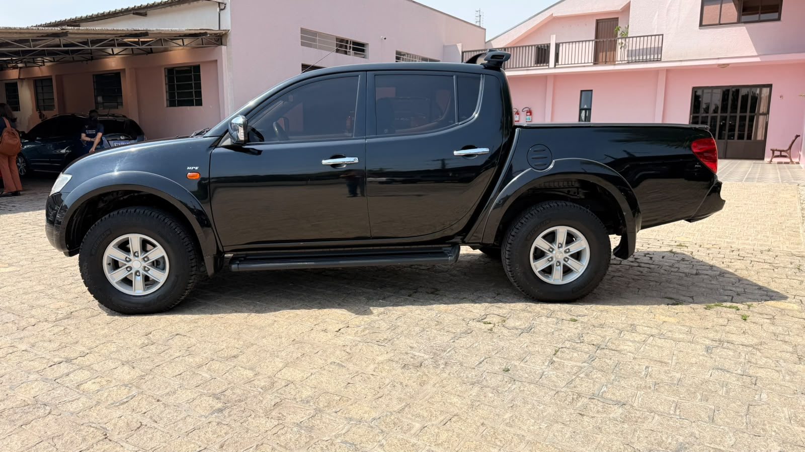 Mitsubishi L200 Triton 3.2 HPE MANUAL 4X4 - foto 4