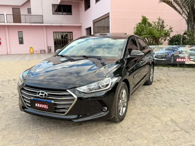 Hyundai Elantra 2.0 16V AT