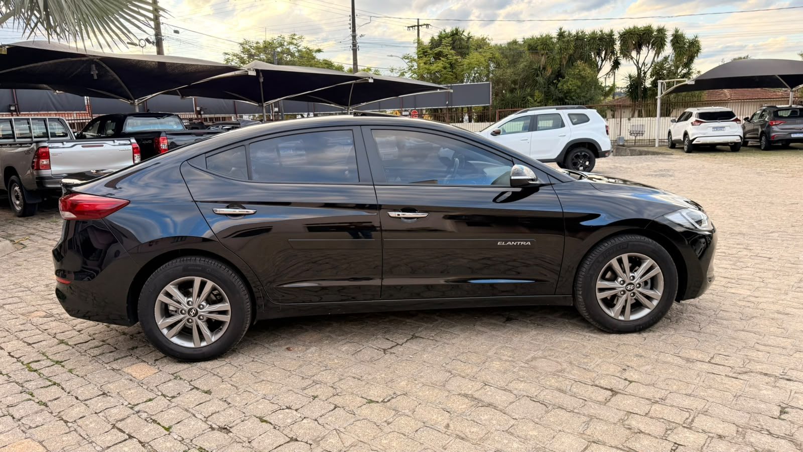 Hyundai Elantra 2.0 16V AT - foto 2