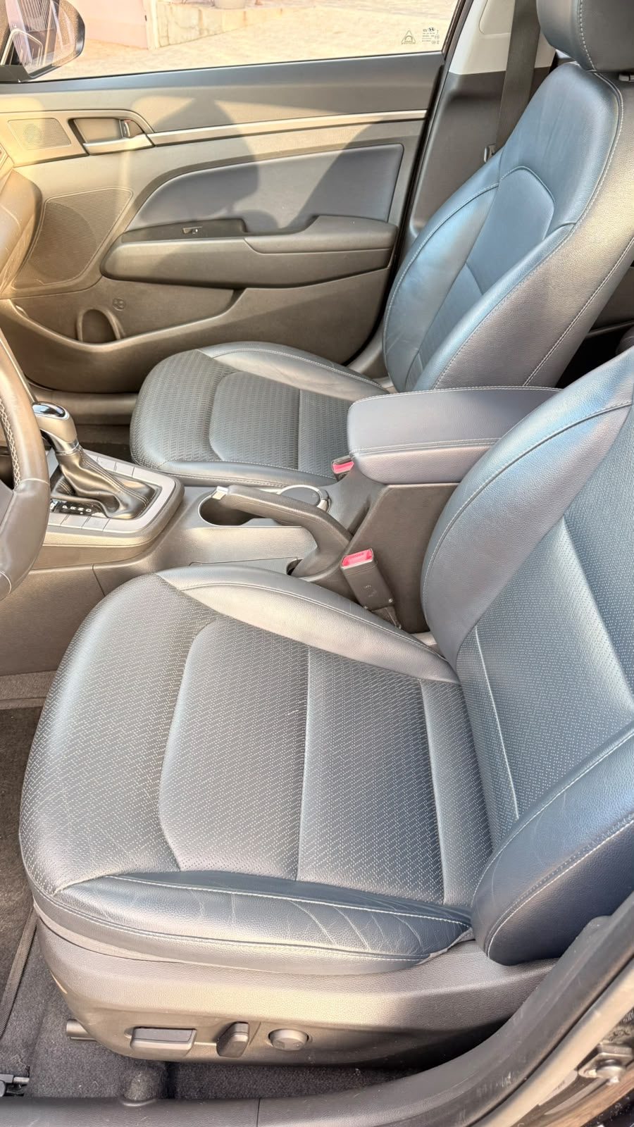 Hyundai Elantra 2.0 16V AT - foto 3